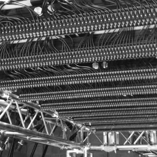 Array of module heads attached to the trussing (22 heads were used)