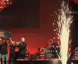 Gamescom Cold Burning Sparks & Streamers