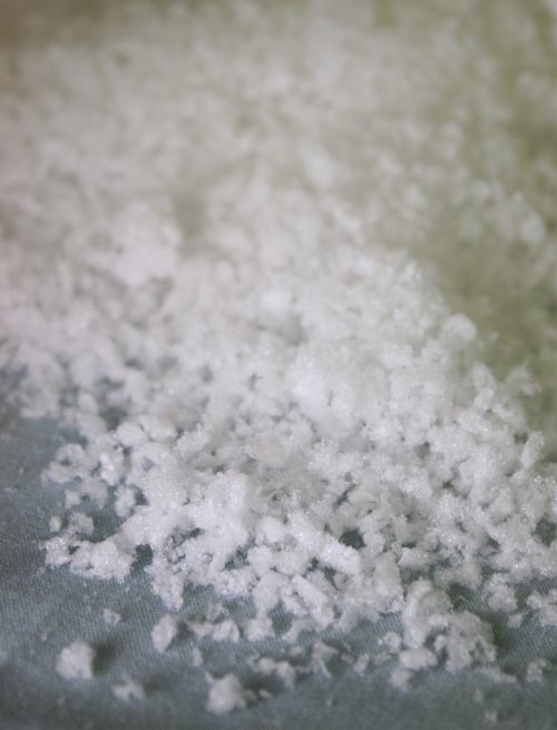 Eco Snow Flakes (Fire Retardant), Fine and Coarse Flake Sizes, Biodegradable 800g - Image 4
